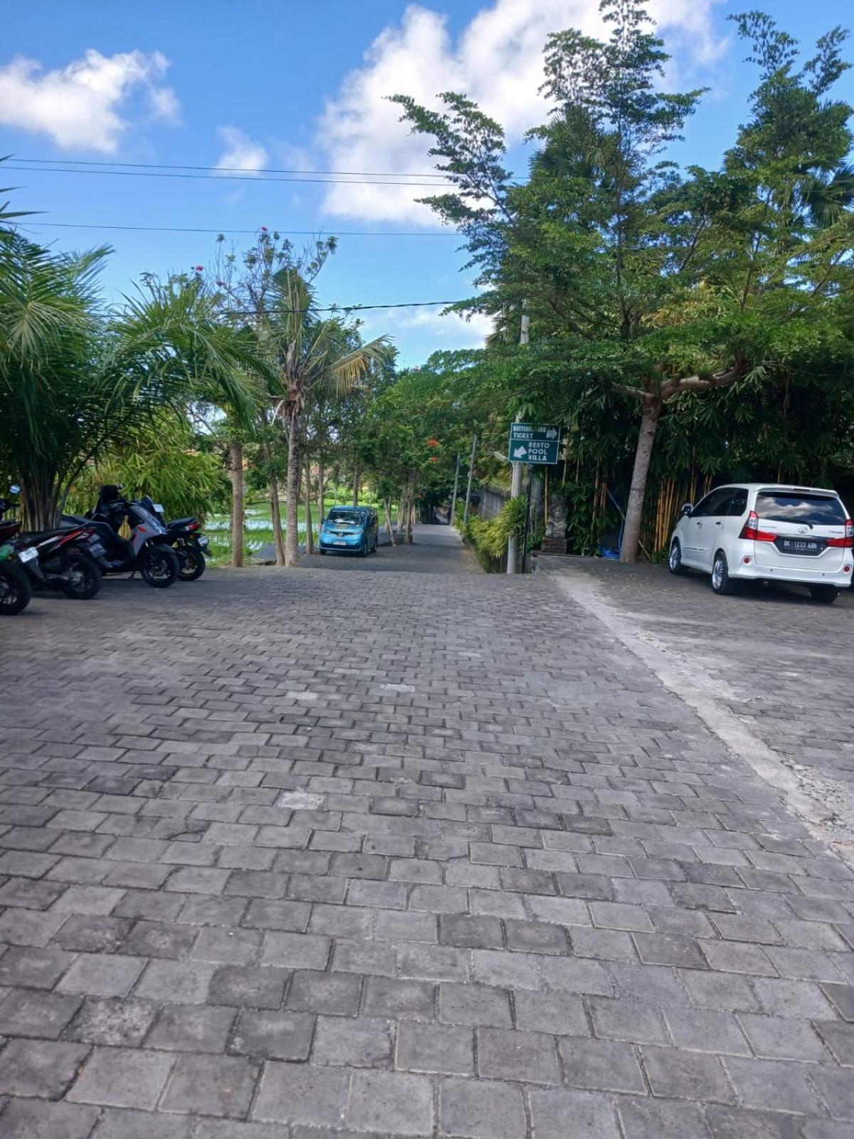 Kartika Dahayu Private Pool Villas Sukawati Exterior foto